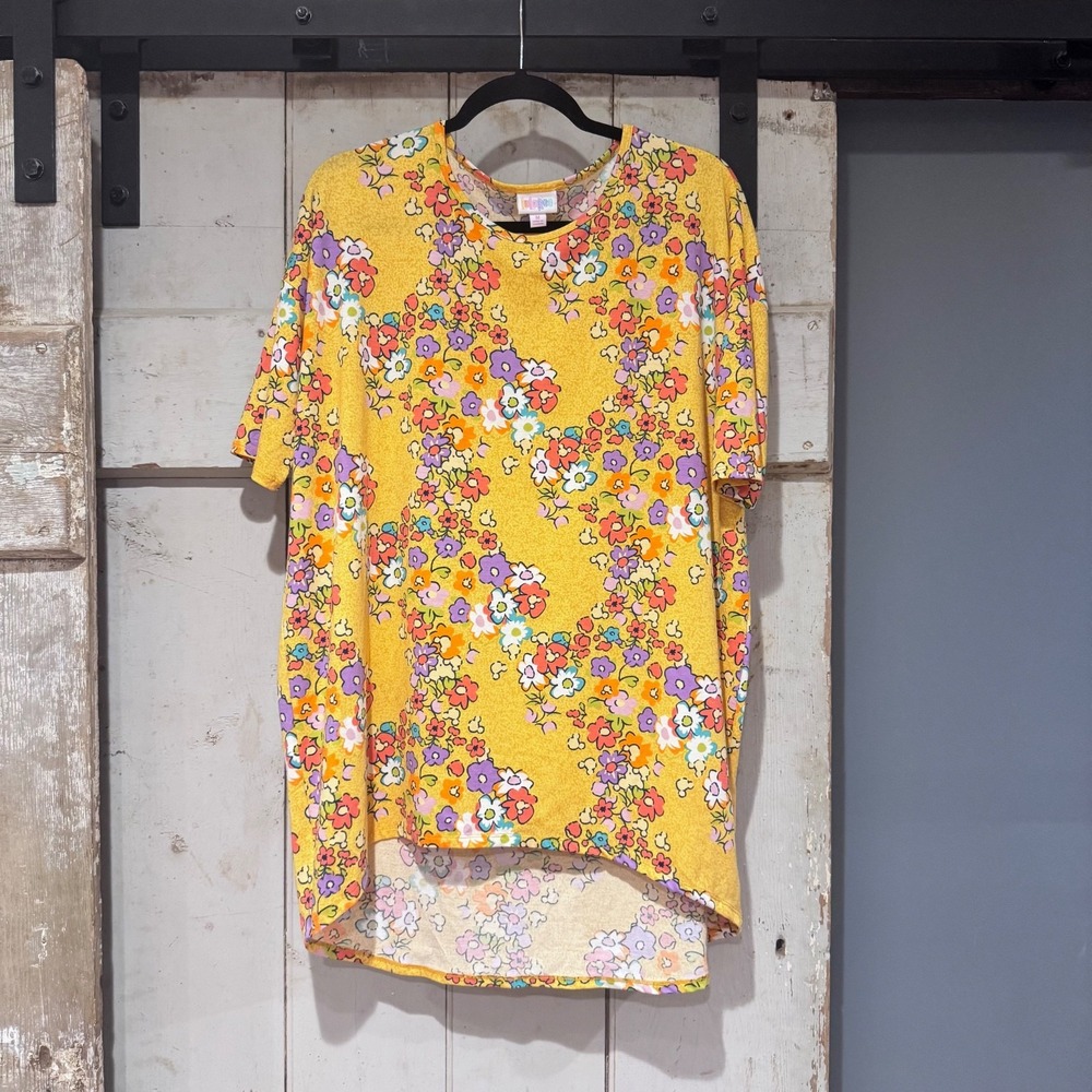 LuLARoe x Disney Mickey Mouse Irma TShirt Long Curved Hem Women's Medium Yellow